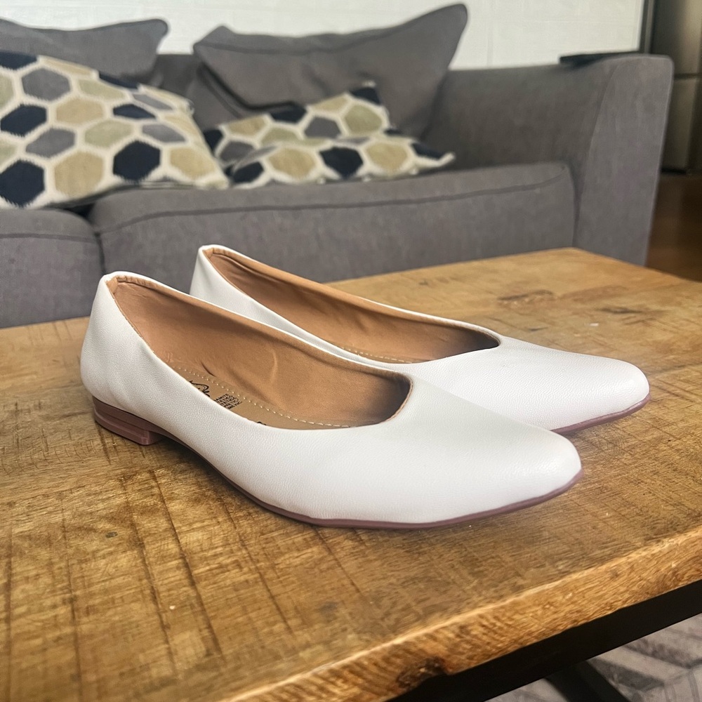 Valent Faux Leather Ballet Flats Sz 6